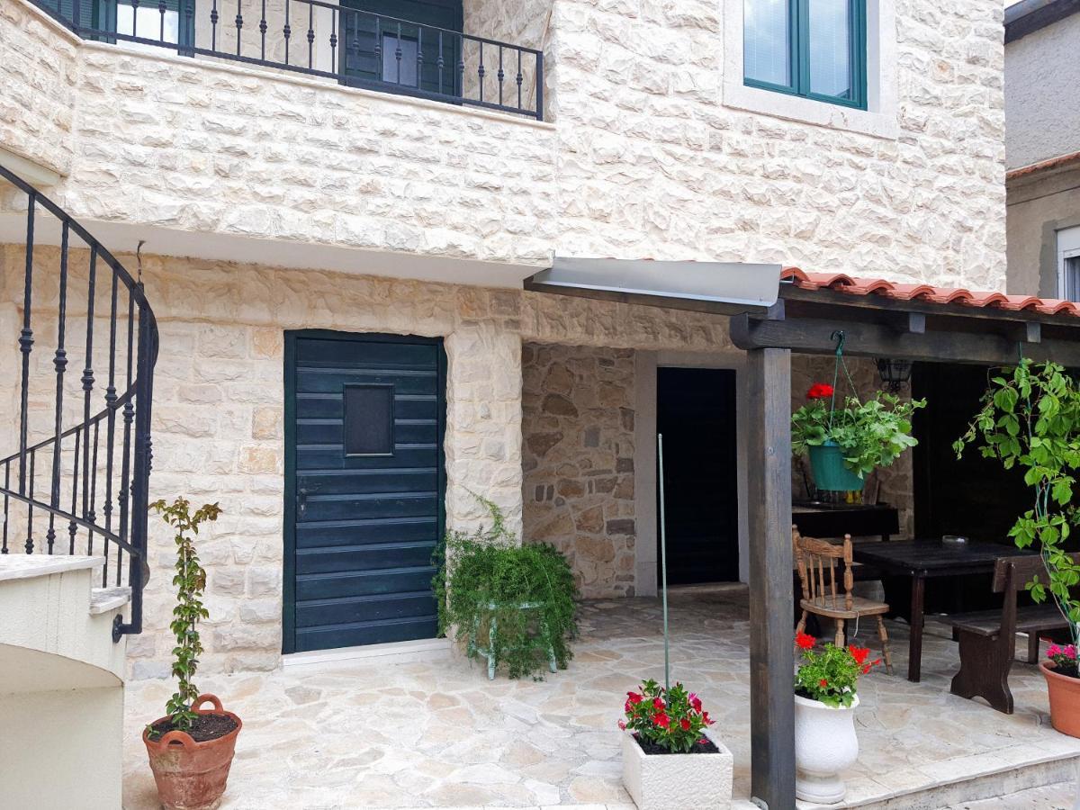 Holiday Home Jakov بيبينيا المظهر الخارجي الصورة