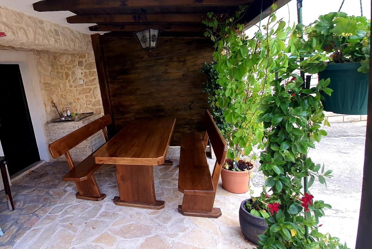 Holiday Home Jakov بيبينيا المظهر الخارجي الصورة