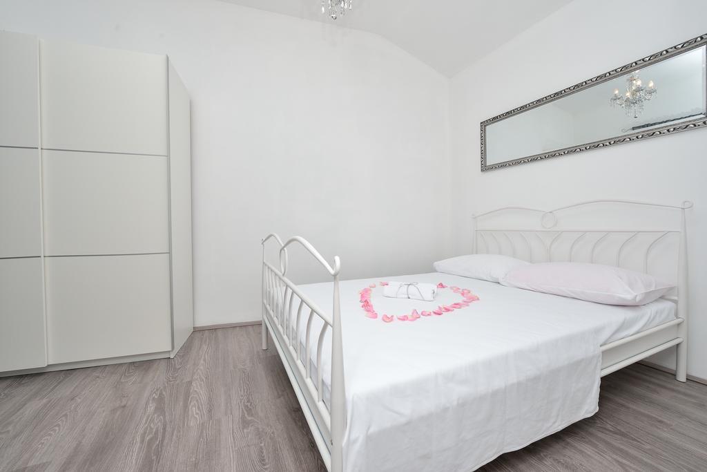 Holiday Home Jakov بيبينيا المظهر الخارجي الصورة